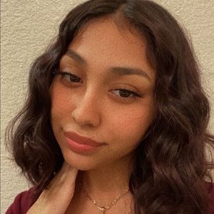 Meet your Posher, Fernanda